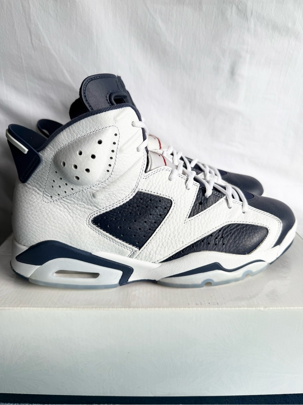 AUTHENTIC Jordan 6 Retro “Olympic” size 11.5 CT8529-164 2024 PRE-OWNED